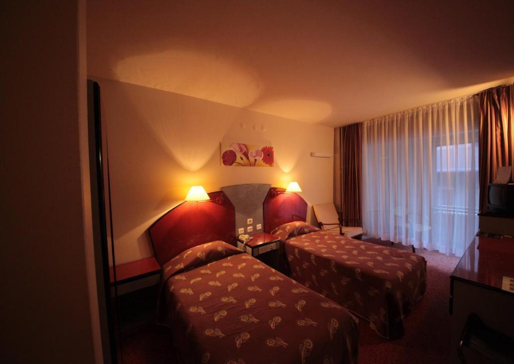 Hotel Eken Bandırma Rom bilde