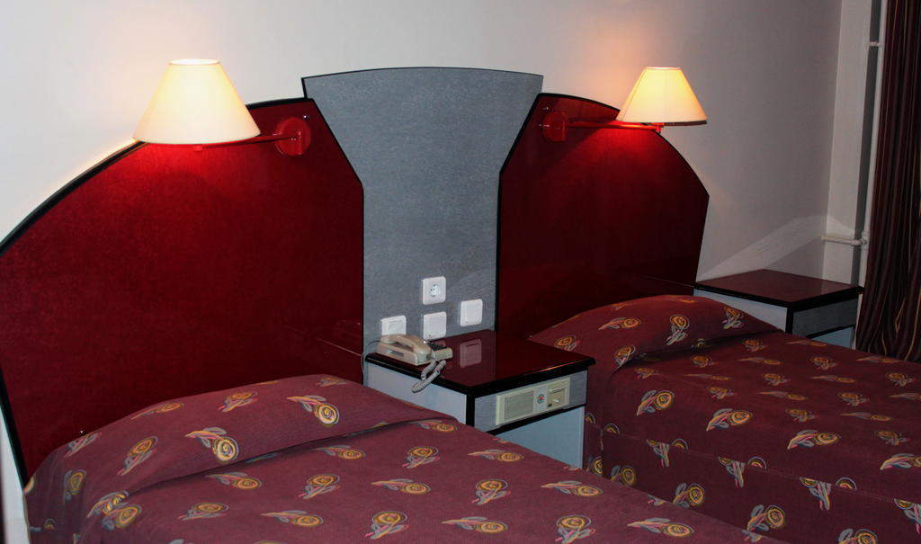Hotel Eken Bandırma Rom bilde